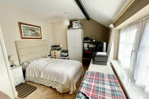 170 Cramptons Road, Sevenoaks, TN14 5DZ