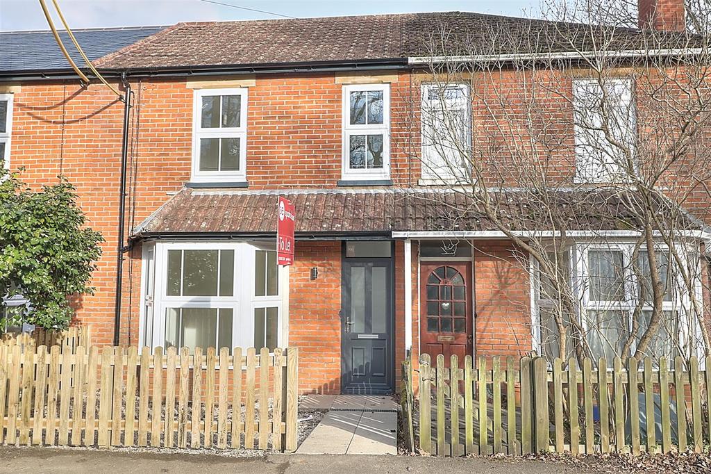 Hursley Road, Chandler's Ford, Eastleigh 3 bed terraced house £1,450