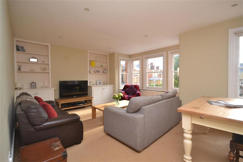 Beaconsfield Road, St Margarets 2 bed £1,895 pcm (£437 pw)