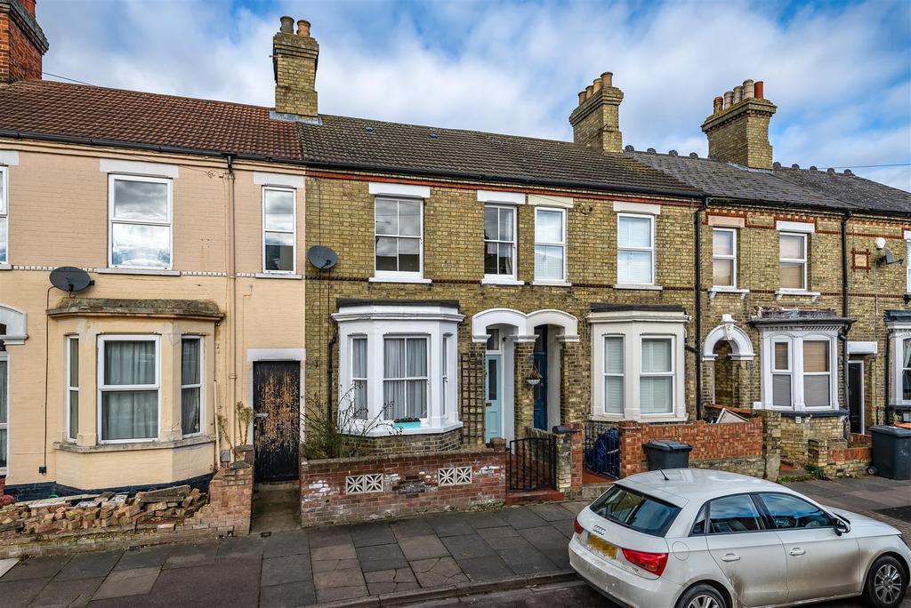 Stanley Street, Bedford 2 bed terraced house £300,000