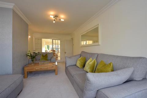 4 Rowallan Road, Sutton Coldfield, B75 6RJ