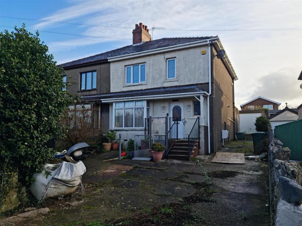 Exciting opportunity on Crag Bank Road, Carnforth 3 bed semidetached