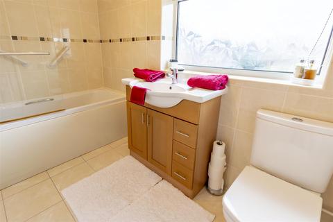 19 Broom Road, Calverton, Nottingham, NG14 6HD