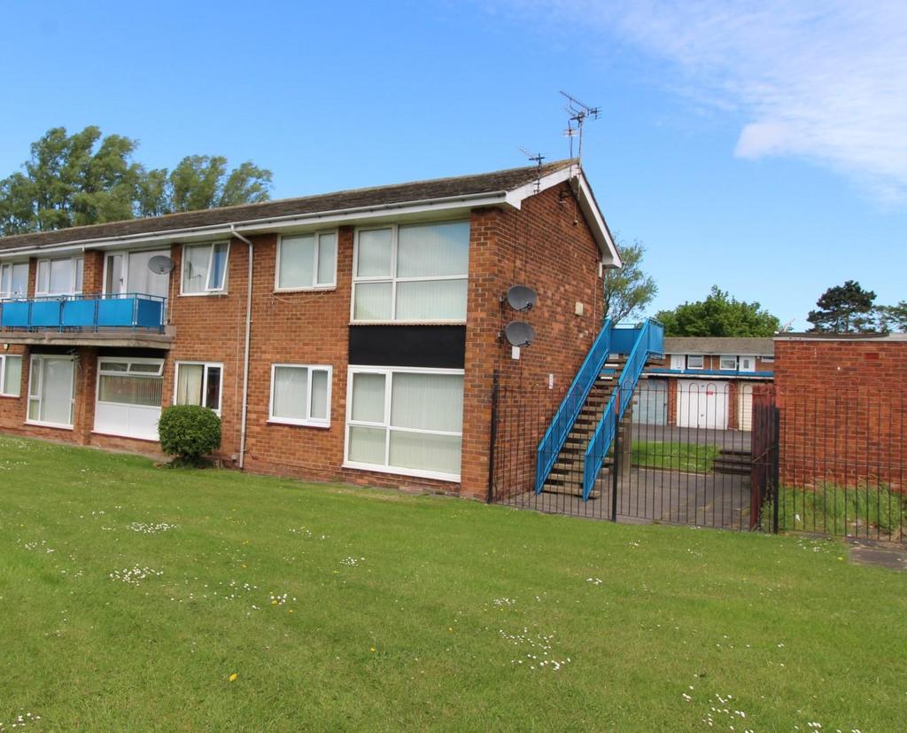 Kearsley Close, Seaton Delaval... 1 bed flat £42,500