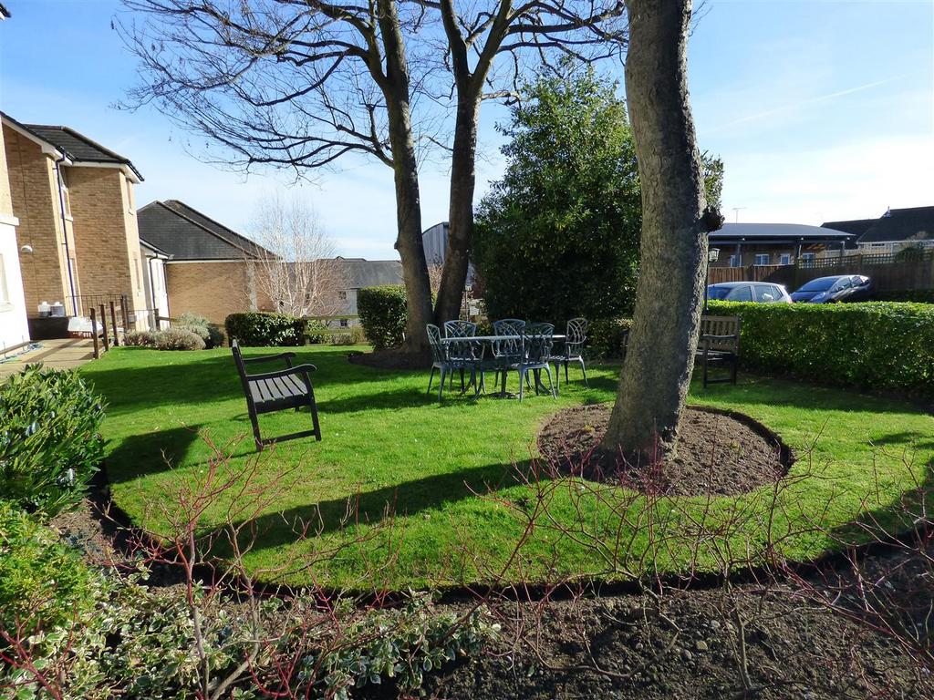 Communal Grounds