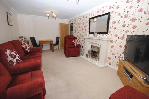 3 bedroom detached bungalow for sale - Gibson Lane, Kippax, Leeds, LS25