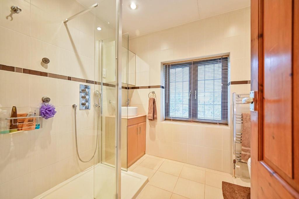 Partridge Cottage Ph24.jpg