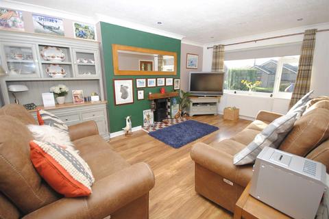 178 Sandgate Drive, Kippax, Leeds, LS25 7QR