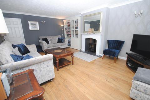 98 Sandgate Drive, Kippax, Leeds, LS25 7QR