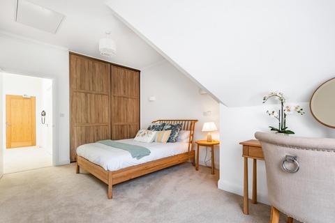2 bedroom flat to rent - Sandbanks Road, Poole