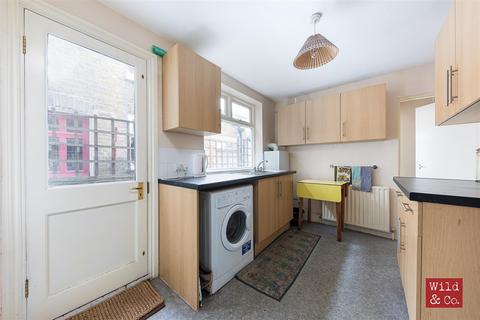 1 Connor Street, London, E9 7LG