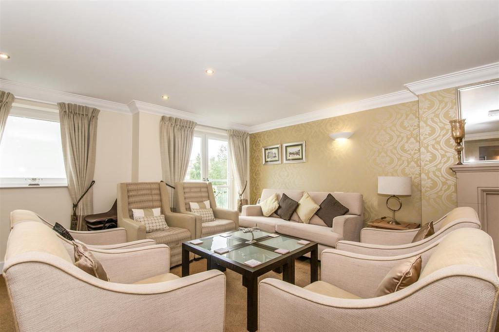 Lauder Court Residents' Lounge.jpg