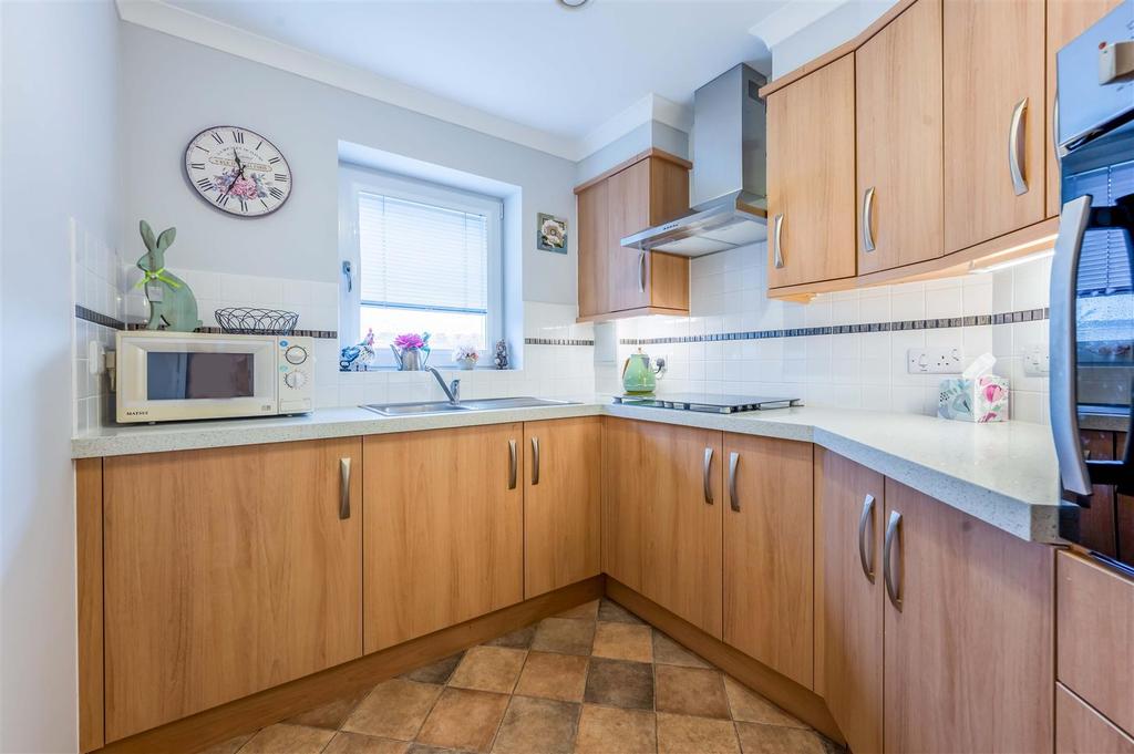 Kitchen 58 LC.jpg