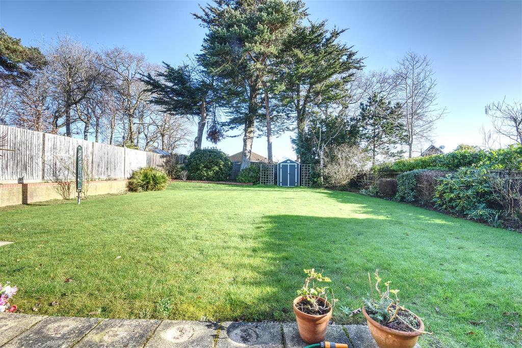 Collington Rise, BexhillOnSea 4 bed detached house £899,950