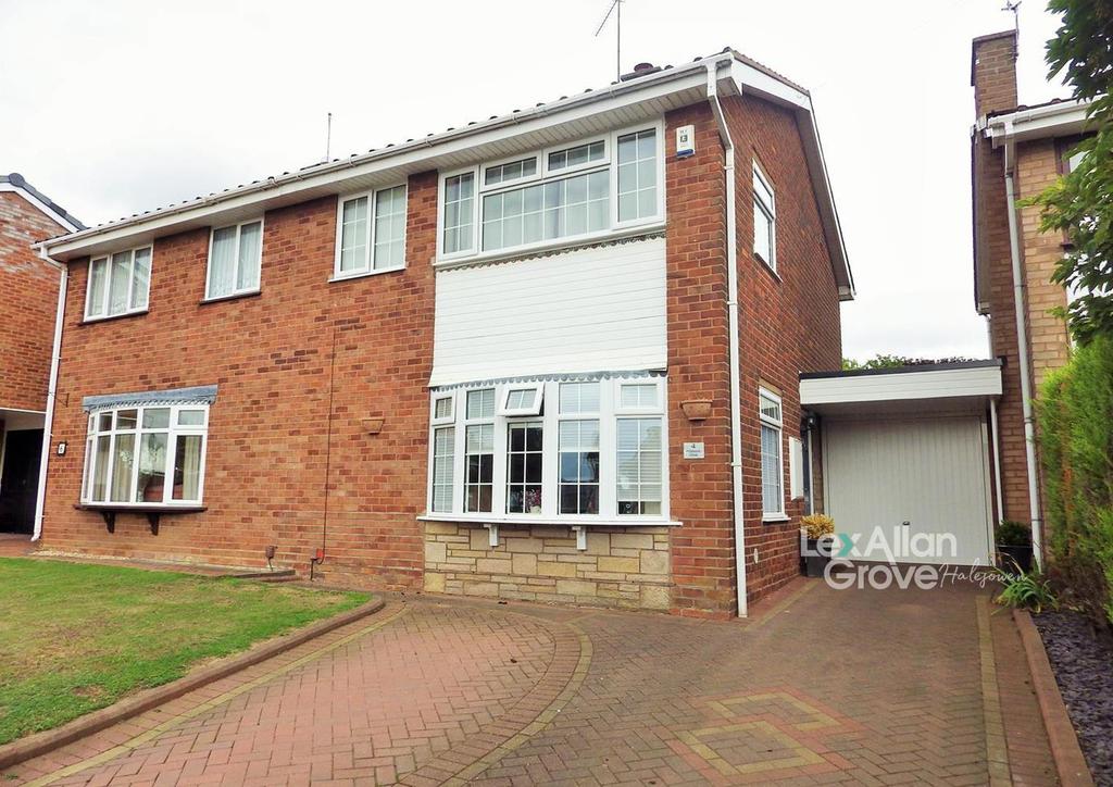 Kelwood Drive, Halesowen 3 bed semidetached house £275,000
