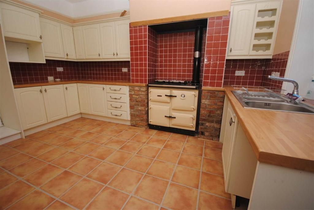 Alderley Road, Prestbury, Macclesfield, Cheshire, SK10 4RH 3 bed