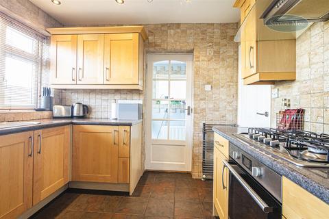 25 Arthur Road, Stocksbridge, Sheffield, S36 1AE
