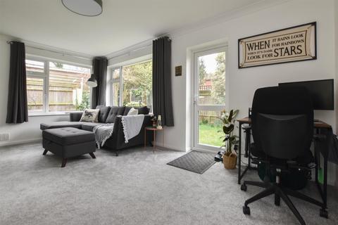 11 Gibb Close, Bexhill-on-sea, TN40 2PN