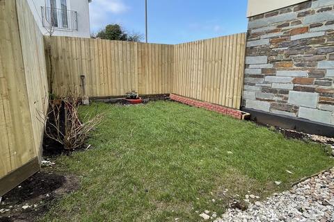 16 Springfields, Bugle, St Austell, PL26 8SJ