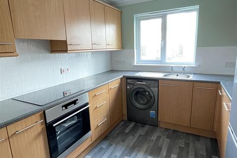 16 Springfields, Bugle, St Austell, PL26 8SJ