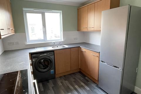 16 Springfields, Bugle, St Austell, PL26 8SJ