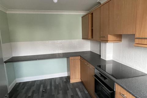 16 Springfields, Bugle, St Austell, PL26 8SJ