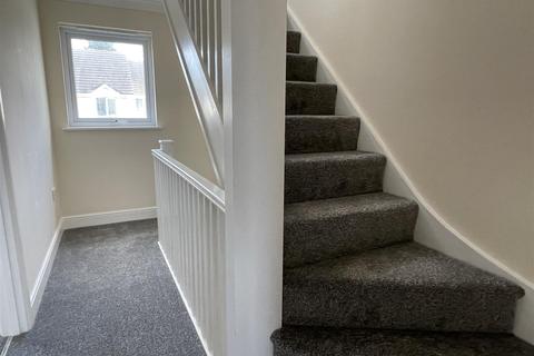 16 Springfields, Bugle, St Austell, PL26 8SJ