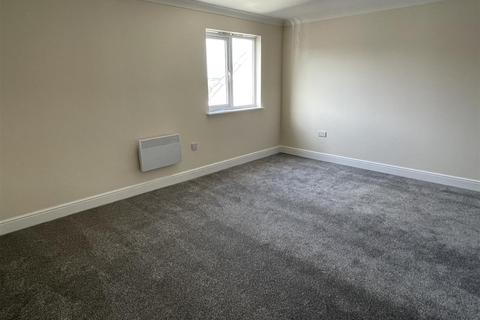 16 Springfields, Bugle, St Austell, PL26 8SJ