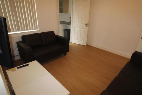 3 bedroom terraced house to rent - Monks Road, Coventry