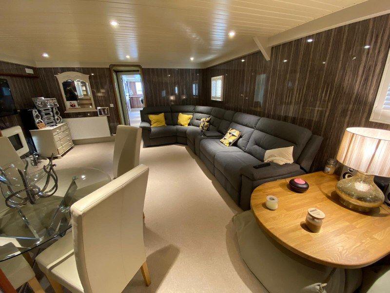 AFAB1, St. Osyth Boatyard, ClactononSea 2 bed houseboat for sale £