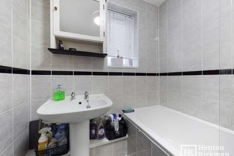 13 Crays View, Billericay, CM12 9QX