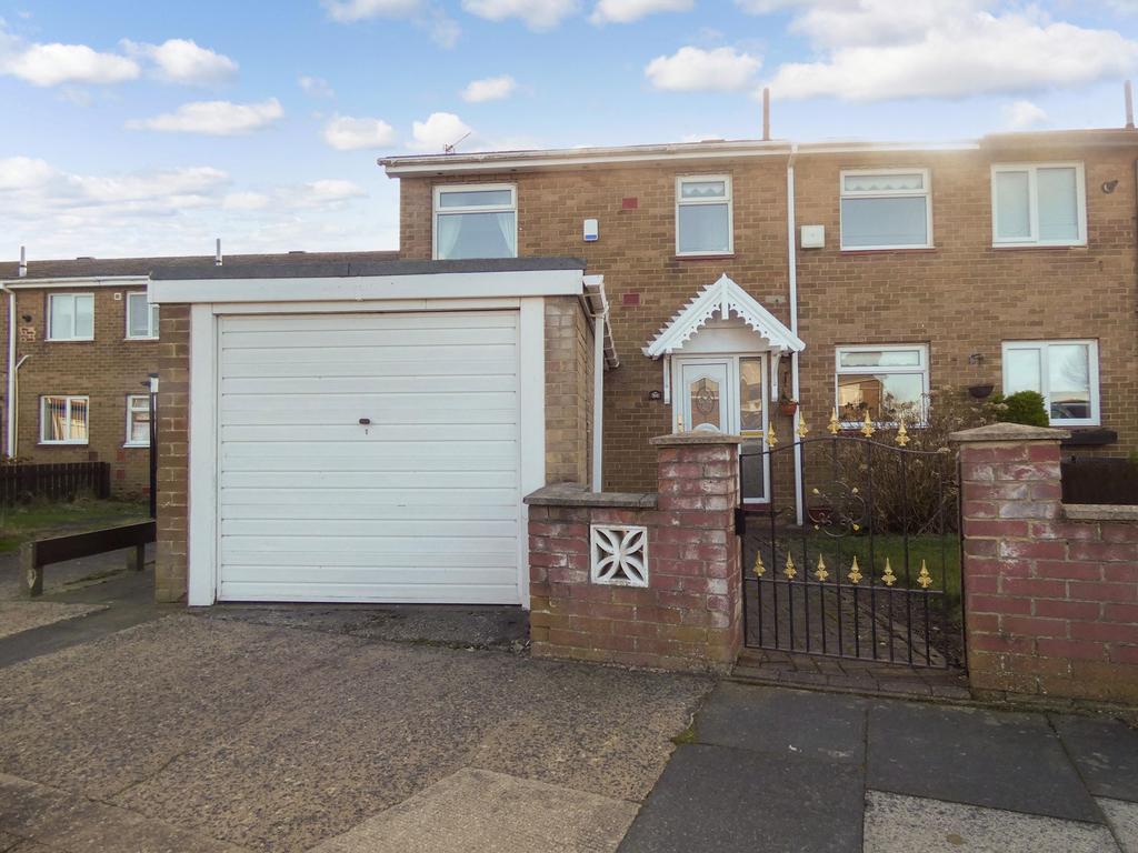 Tadcaster Road, Sunderland, Tyne and... 3 bed semidetached house £