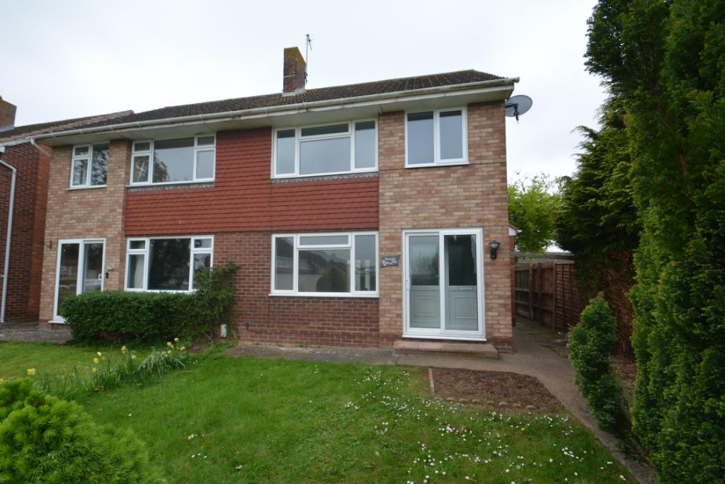 Hewitt Avenue, Hereford, HR4 3 bed semidetached house £250,000
