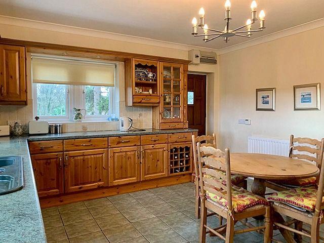 Breakfasting Kitchen