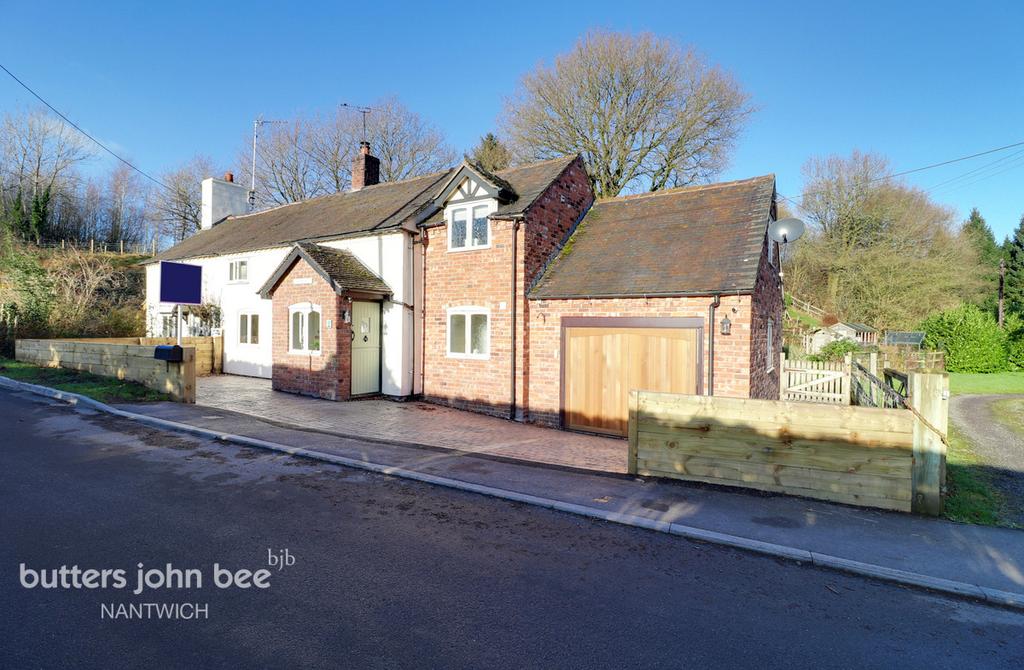 Mill Lane, Nantwich 2 bed semidetached house £425,000