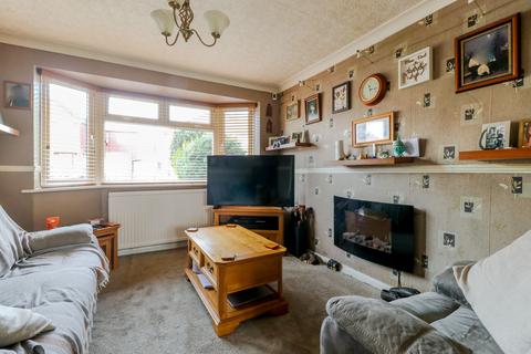 12 Radnor Gardens, Enfield, EN1 3RH