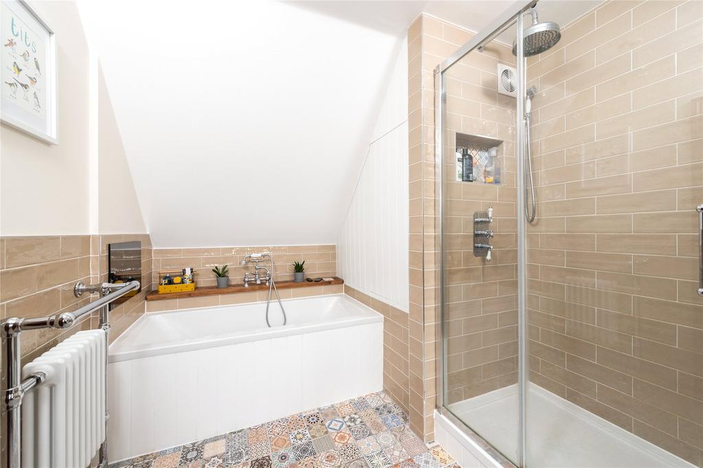 En Suite Bathroom