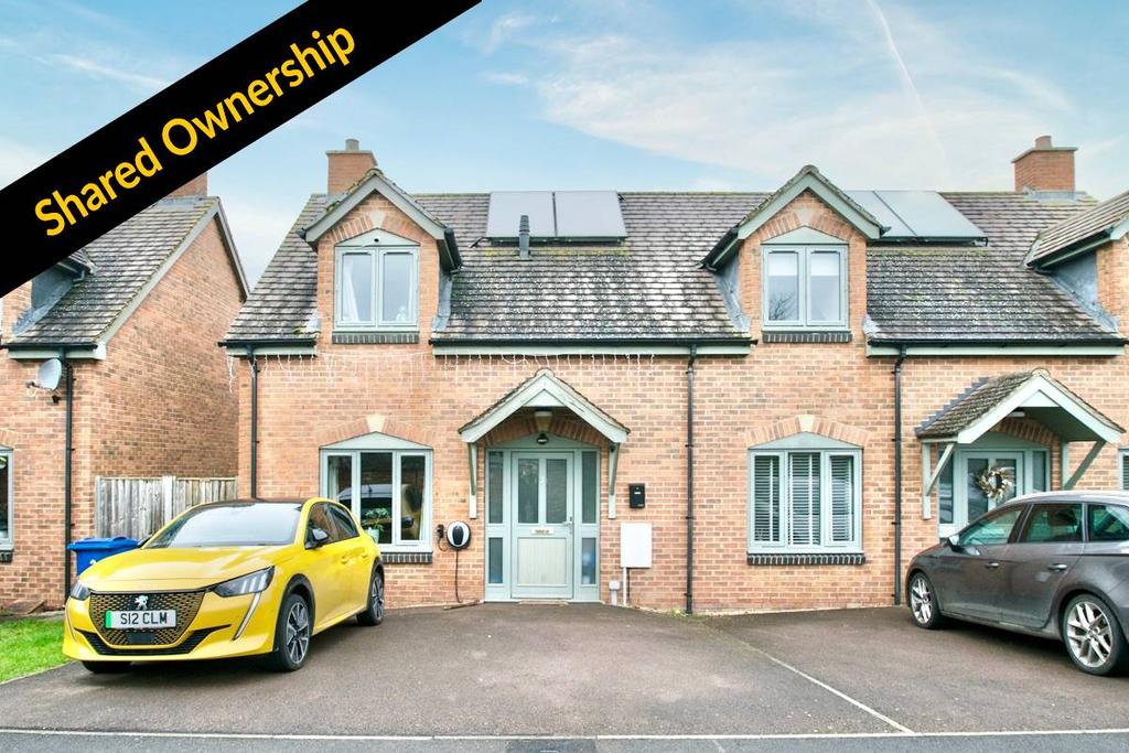 Cook Lane, Norton, Gloucestershire, GL2 2 bed semidetached house £96,250