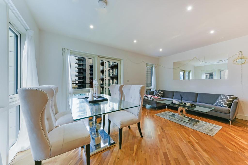 Trafalgar House, Juniper Drive, London, SW18 2 bed flat £825,000