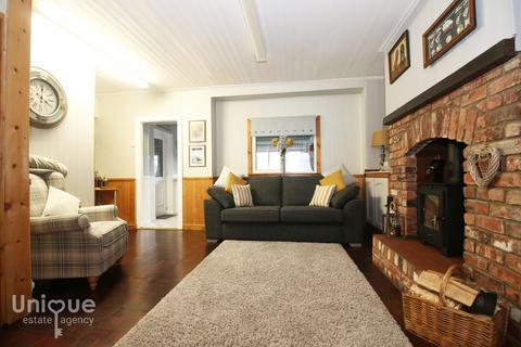 45 Beach Road, Fleetwood, FY7 8PS