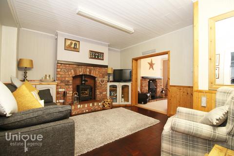 45 Beach Road, Fleetwood, FY7 8PS