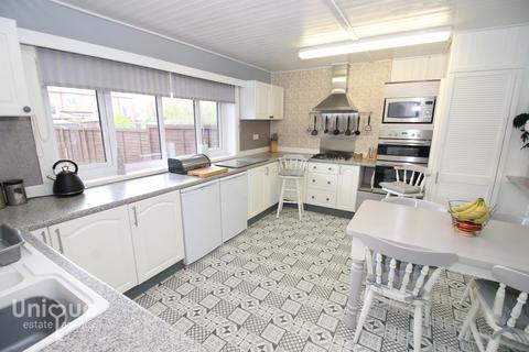 45 Beach Road, Fleetwood, FY7 8PS