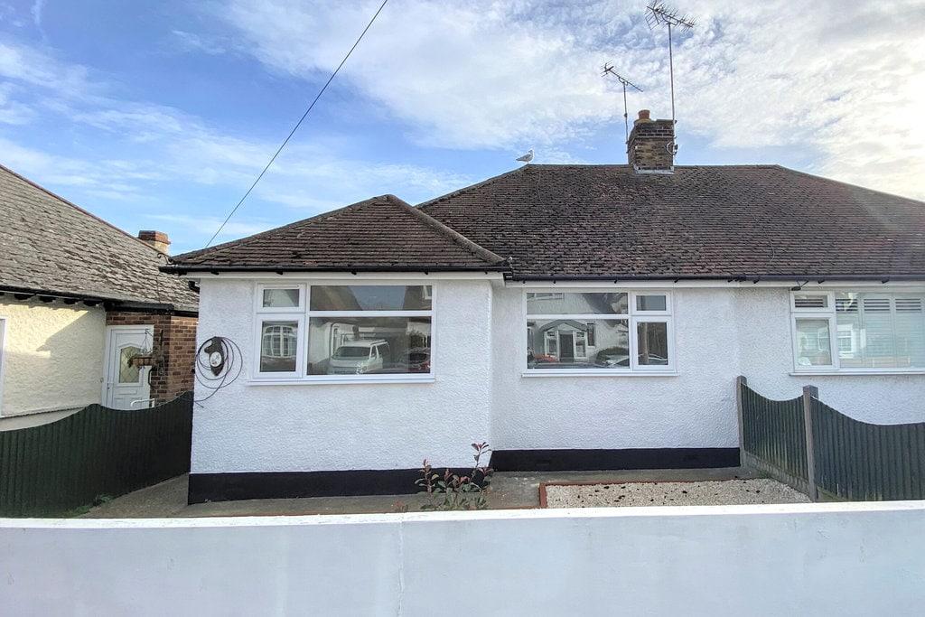 Linden Avenue, Herne Bay 2 bed semidetached bungalow £350,000