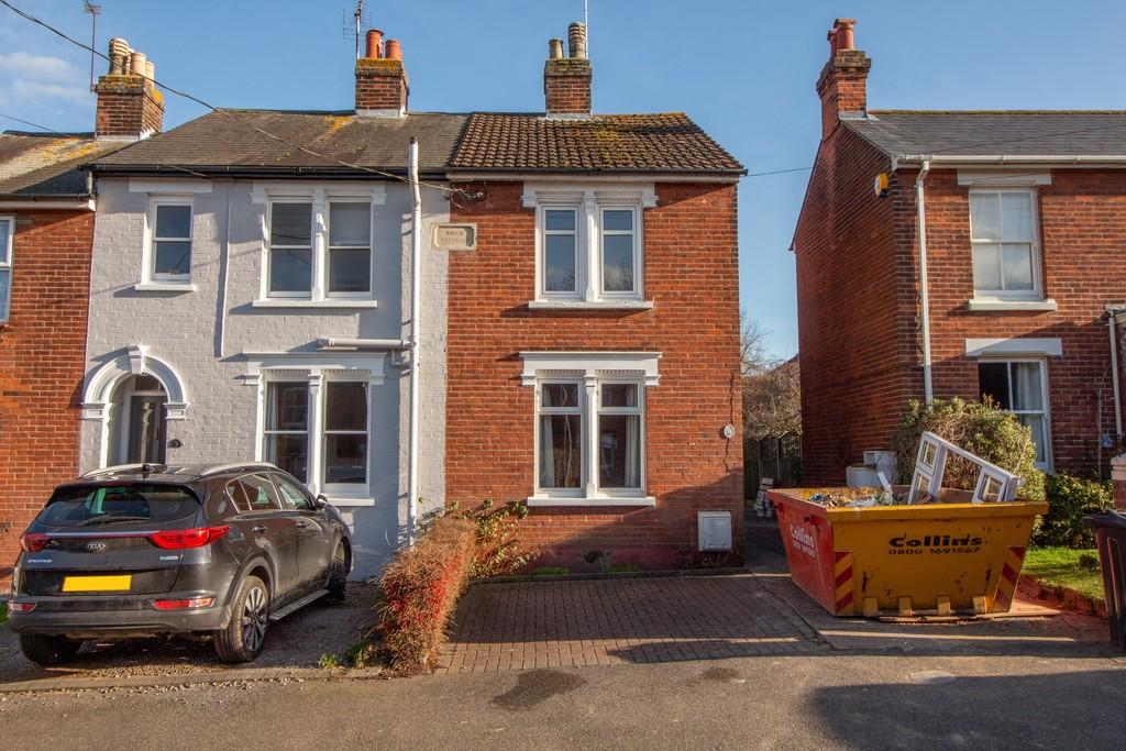 Lushington Road, Manningtree, CO11 1EE 3 bed end of terrace house £