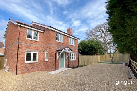 4 bedroom detached house for sale - Dunchurch Close, Balsall Common