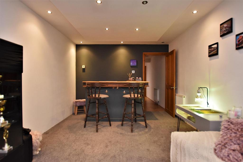 Ainslie Street, DaltonInFurness 2 bed detached house £160,000