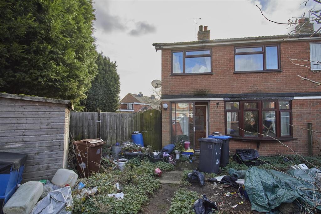 Grange Close, Newbold Verdon, Leicester 3 bed semidetached house £200,000