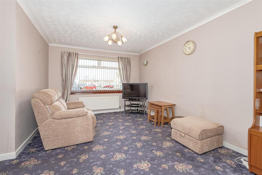 Beauly Court, Grangemouth, Grangemouth 3 bed end of terrace house £