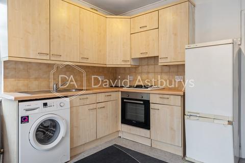 3 bedroom flat to rent, Muswell Avenue, Muswell Hill, London