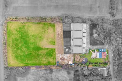 87 Canewdon View Road, Rochford, SS4 3DU